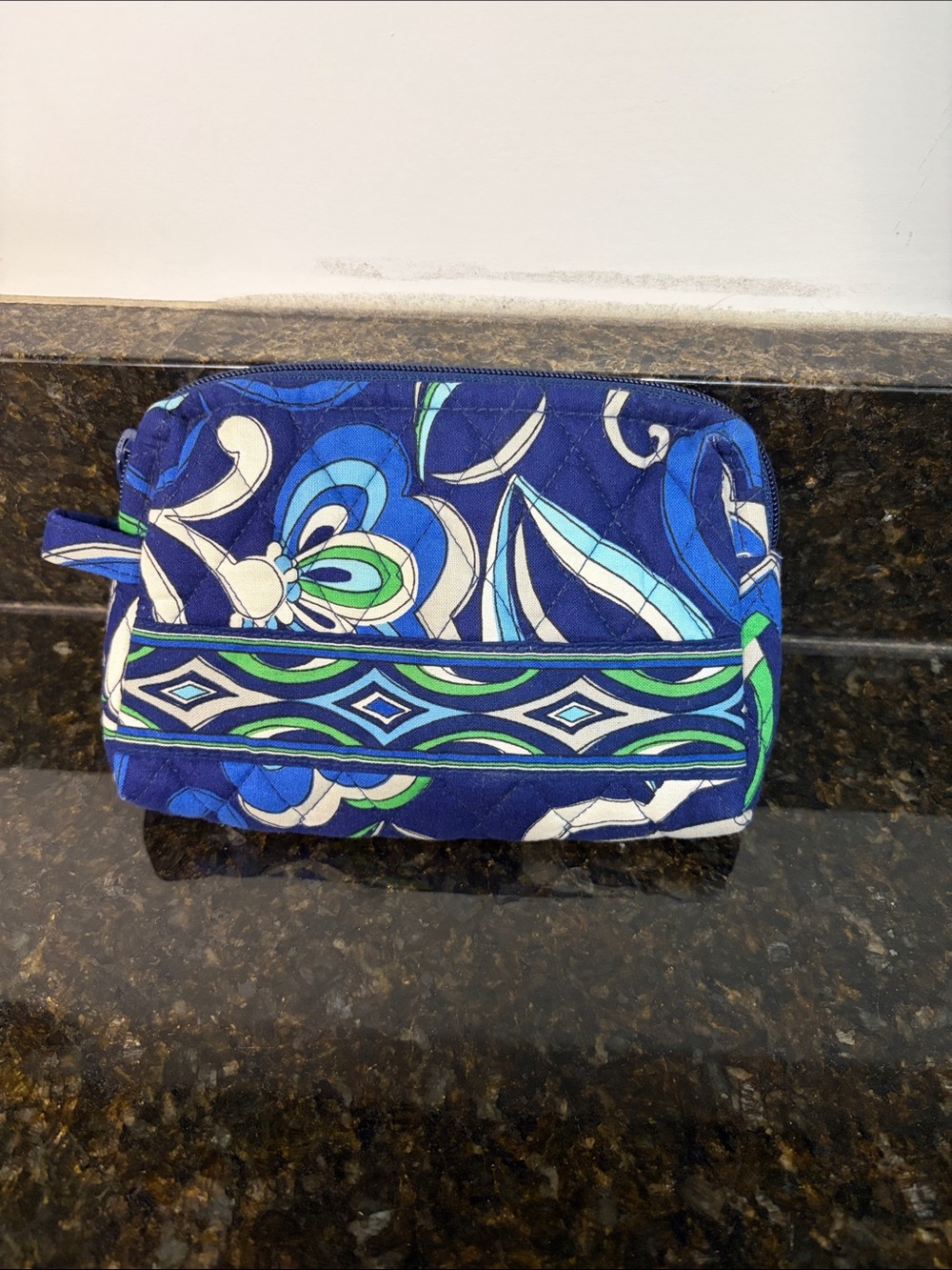 VERA BRADLEY Quilted Blue Patterned Travel Cosmetic Pouch in Retired Med Blue